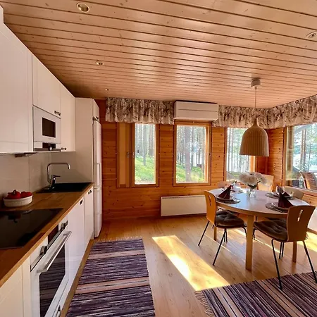 Lumossa Aurora Lakeside House *