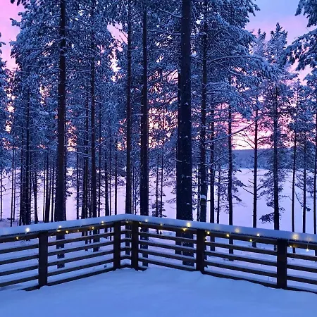 Lumossa Aurora Lakeside House