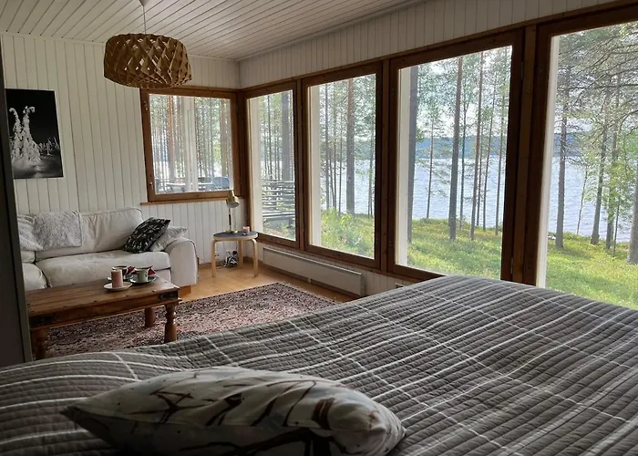 Lumossa Aurora Lakeside House *