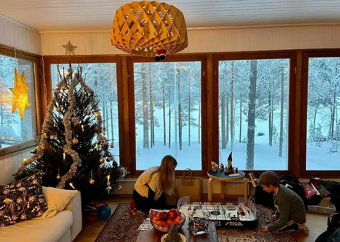 Lumossa Aurora Lakeside House בקתה *