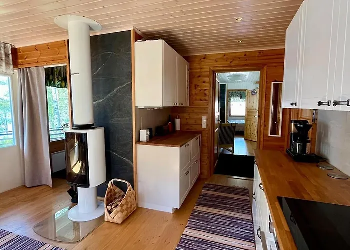 Lumossa Aurora Lakeside House רובניימי