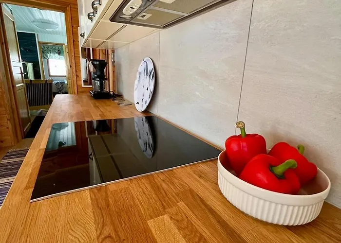 Lumossa Aurora Lakeside House *