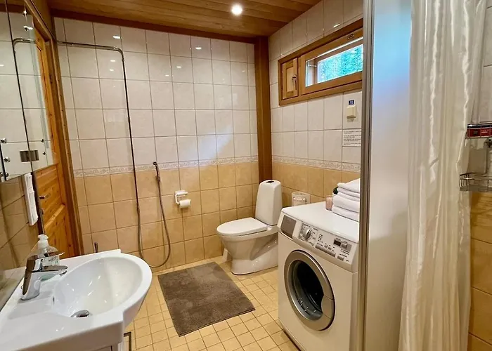 Lumossa Aurora Lakeside House