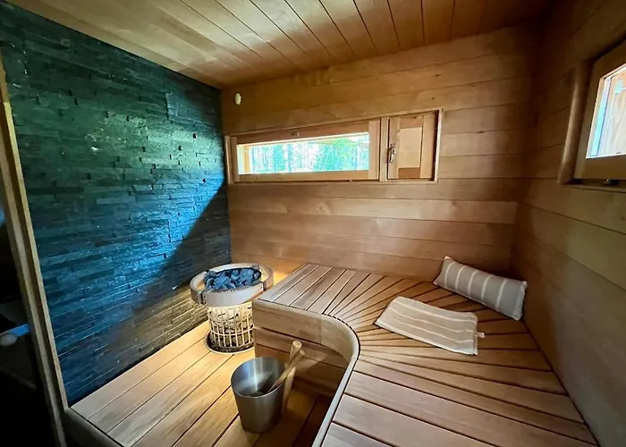 בקתה Lumossa Aurora Lakeside House *