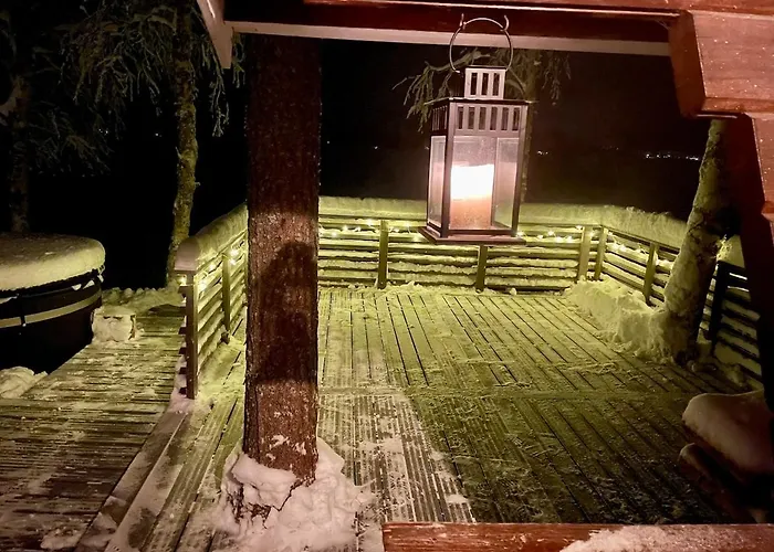 Lumossa Aurora Lakeside House