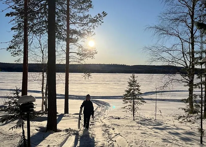 Lumossa Aurora Lakeside House *